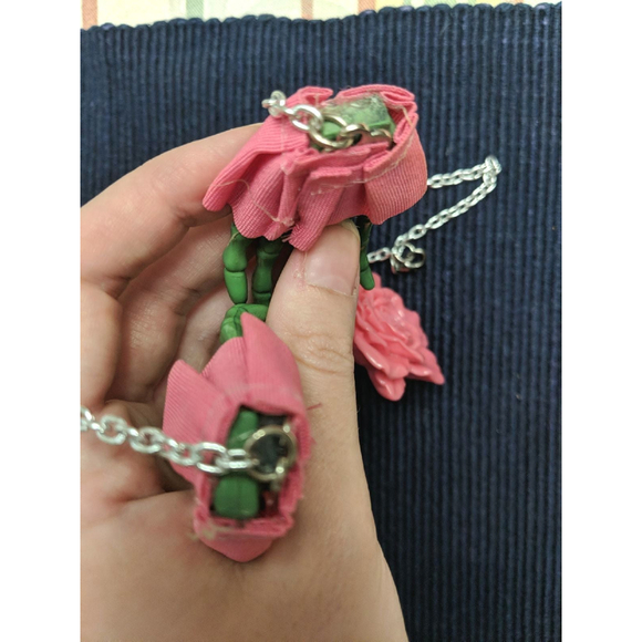 Zombie Skeleton hand Necklace Emo Mallcore Goth handmade - Picture 13 of 17